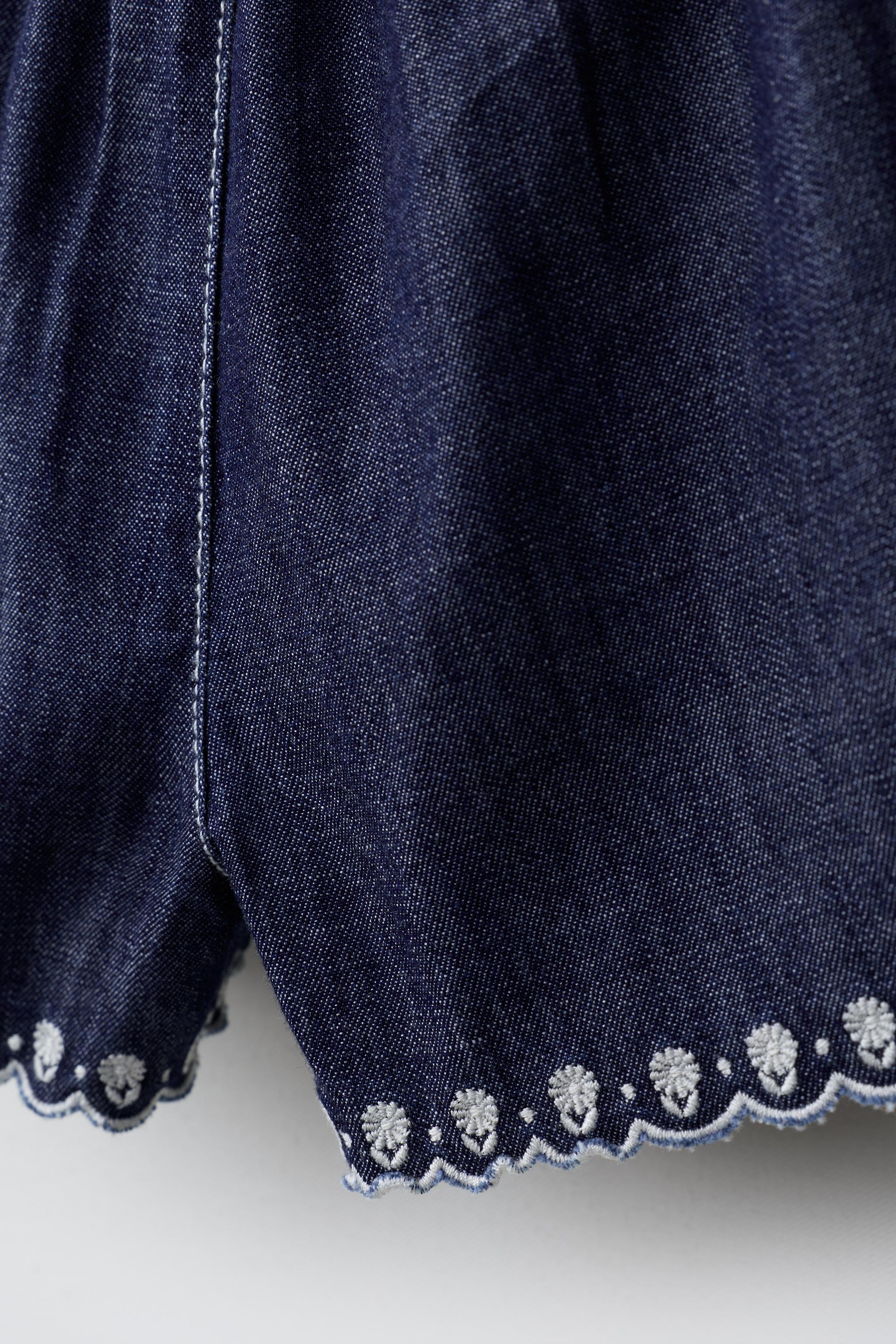 FLOWY EMBROIDERED FLORAL DENIM SHORTS